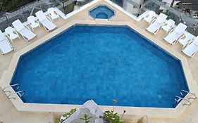 Apartamento en Bocagrande - Piscina, Jacuzzi y Mar